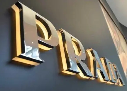 影响LED外露发光字寿命的因素有哪些？